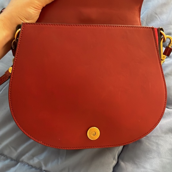 Chloe Calfskin Suede Medium Nile Bracelet Bag Intense Red - Picture 6 of 8